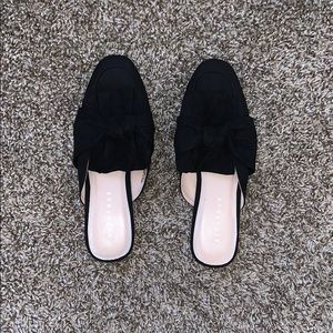 Flats shoes